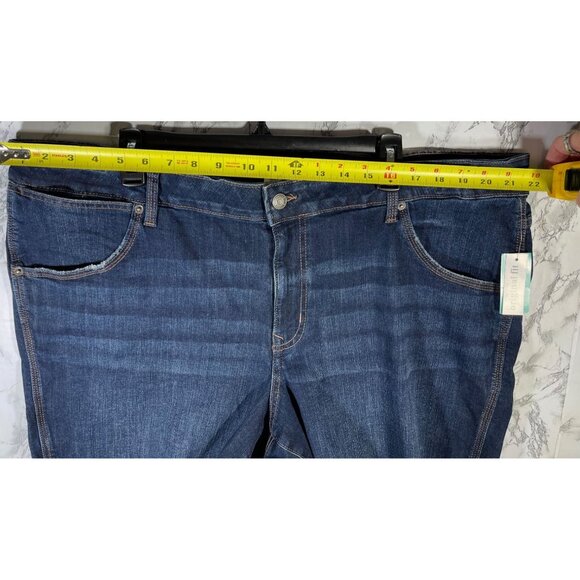 M Jeans By Maurices Womens Classic Bermuda Shorts 24W Original Fit Mid Rise - Picture 4 of 6